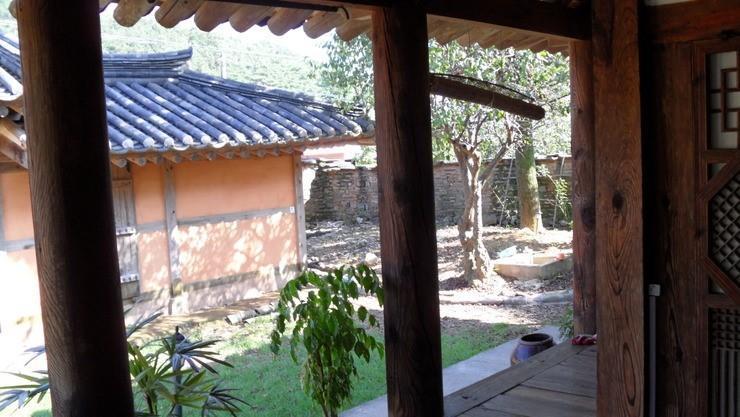 Goseong Choi Pilgan'S Old House Hotel Exterior foto